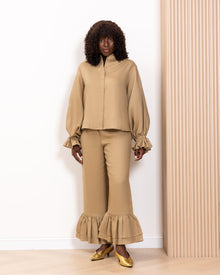 Model wearing the Sahra Set by Kras the Label
