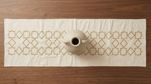 Arabesque 15-Piece Embroidered Table Set