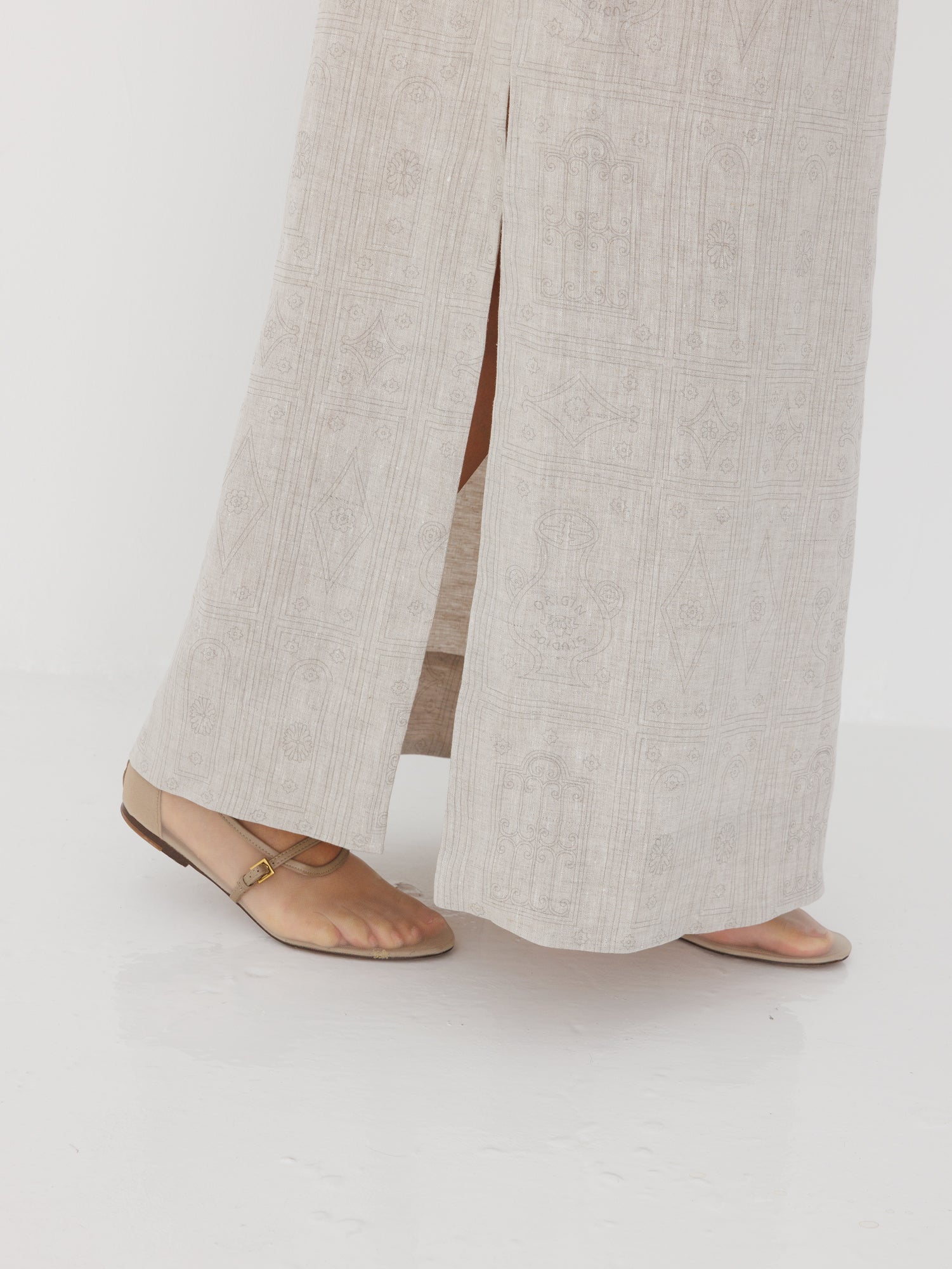 The Awaan Kaftan