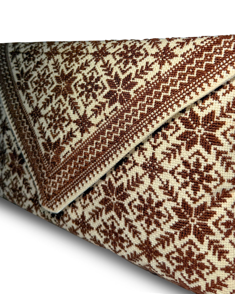 The Ameera Clutch