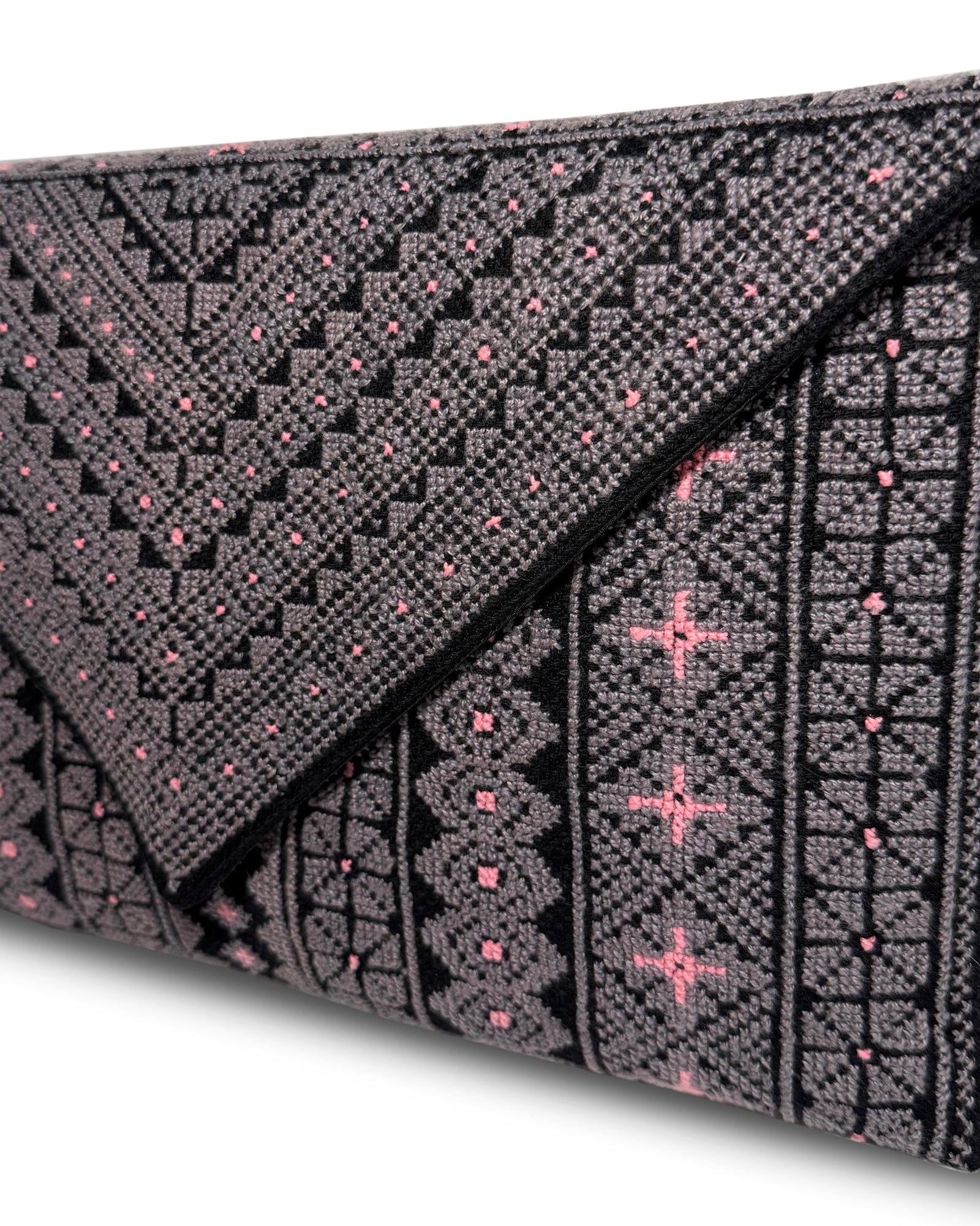 The Cloud Rose Clutch