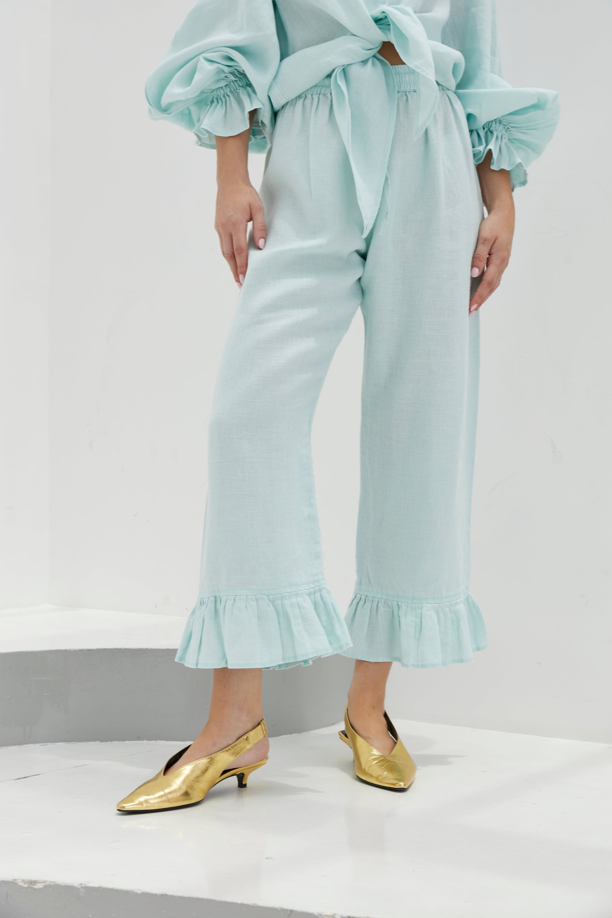 The Cloud Linen Set