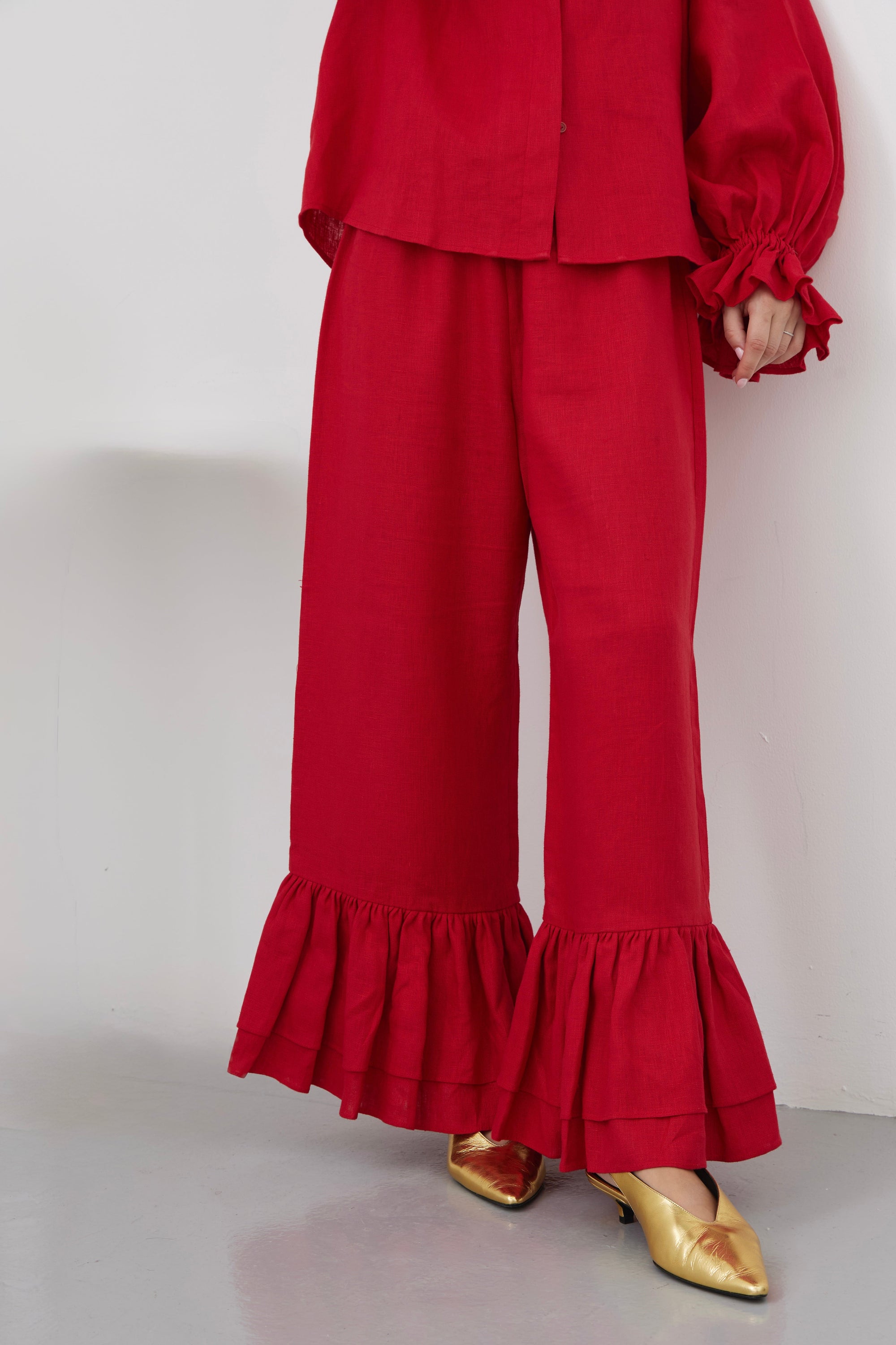 The Crimson Linen Set