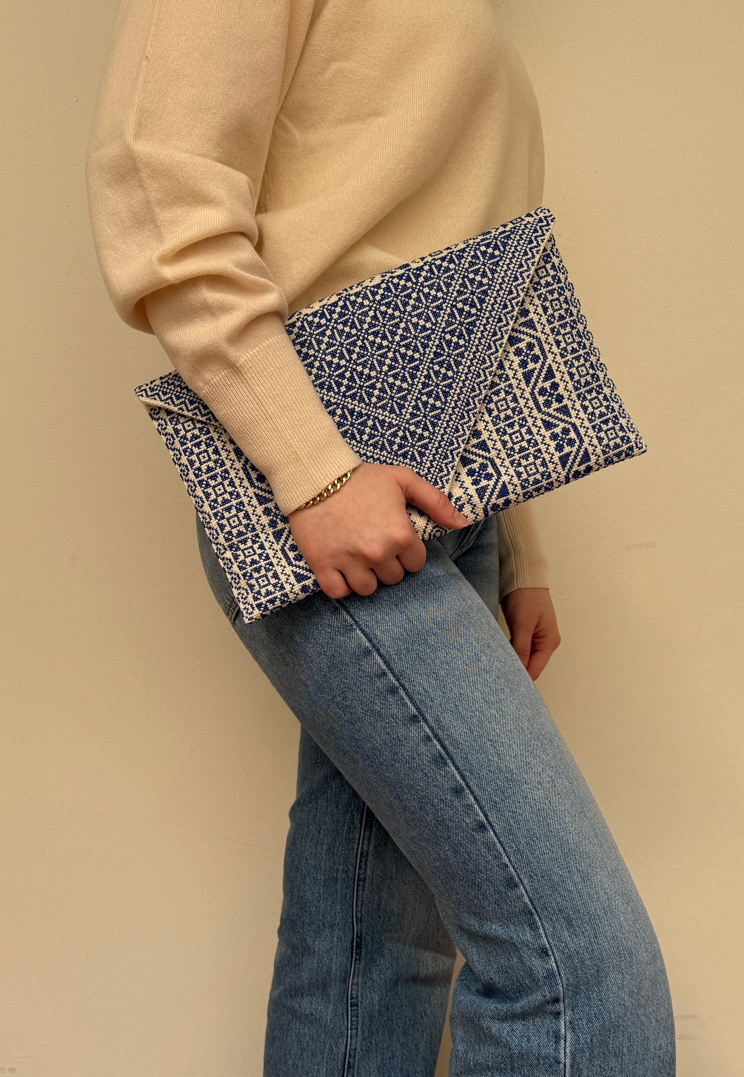 The Iconic Clutch