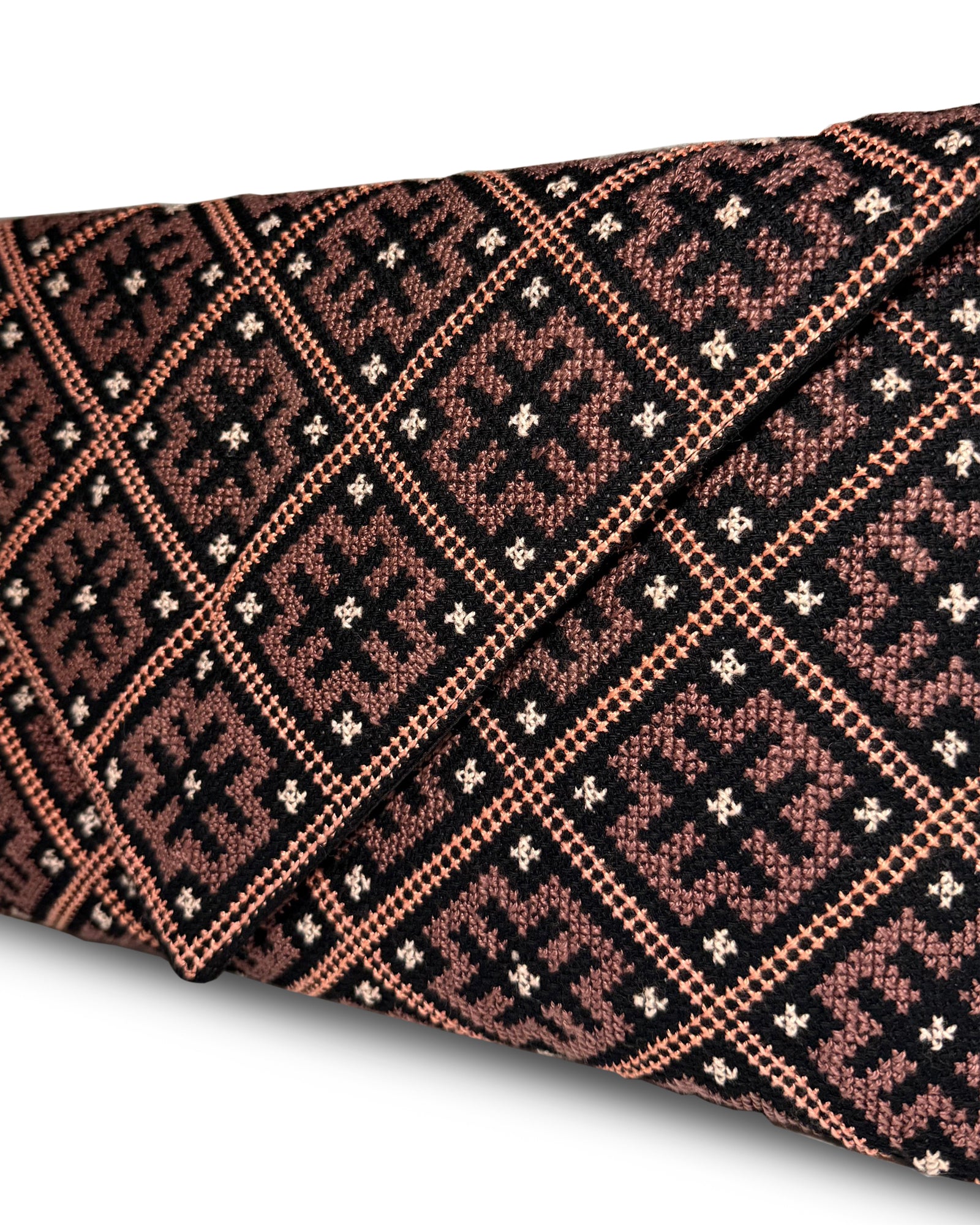 The Layali Noir Clutch