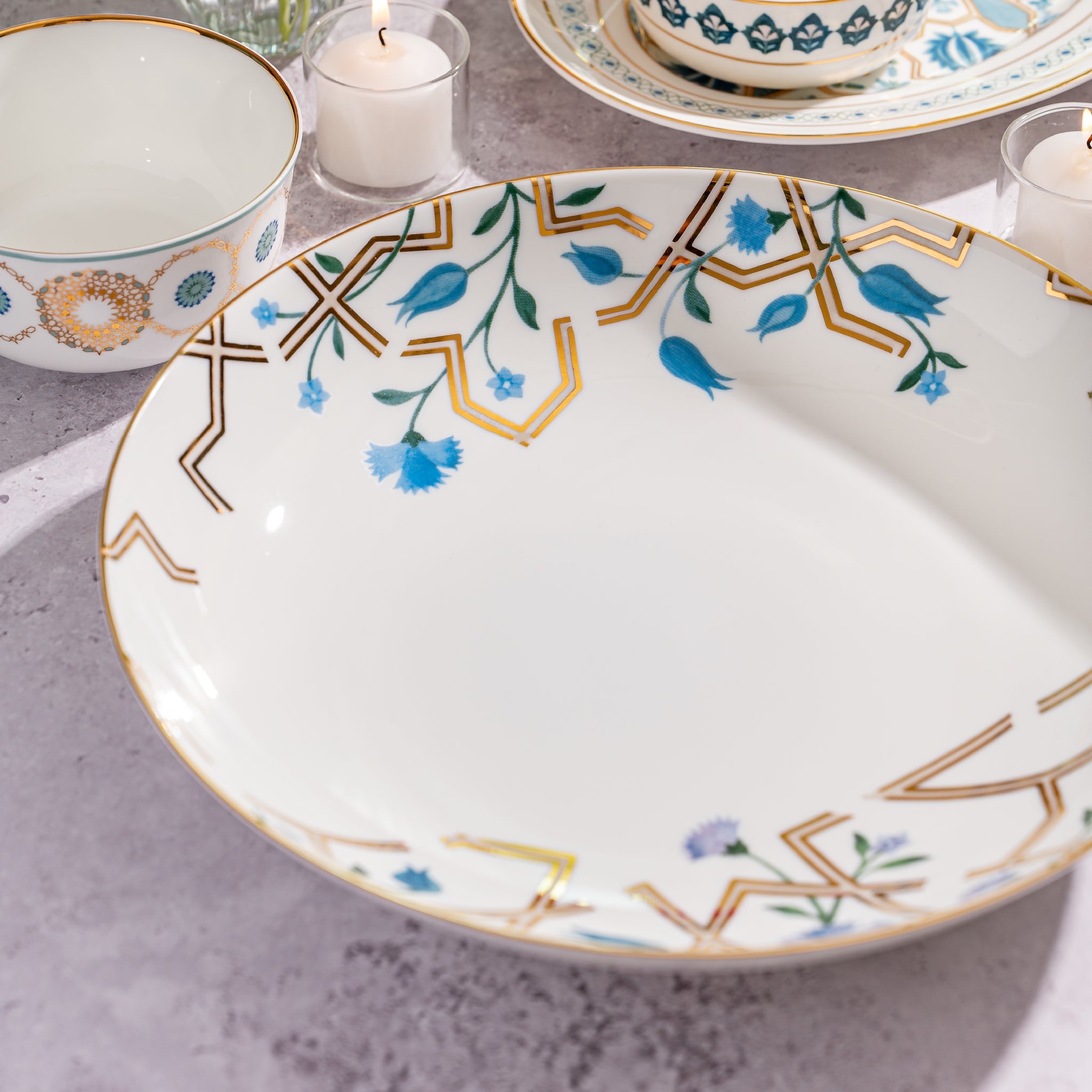 Nilofer Grande Serving Bowl