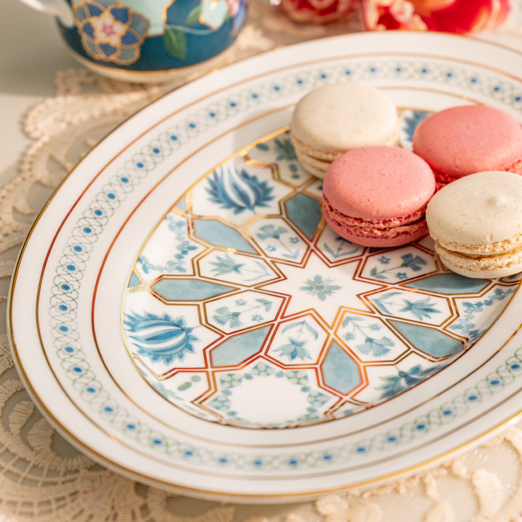 Nilofer Small Oval Platter