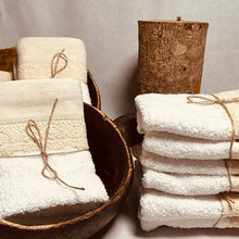 Palazzo Hand Towel - 100% Egyptian Cotton / Handmade with Linen and crochet borders