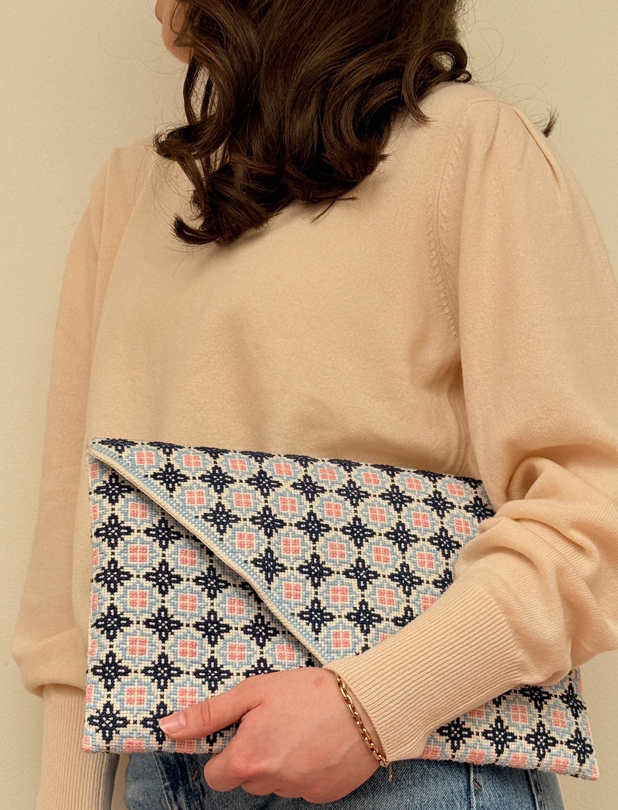 The Pink Horizon Clutch