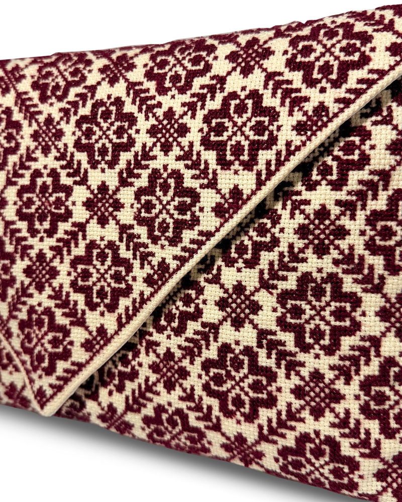 The Sand Dune Clutch