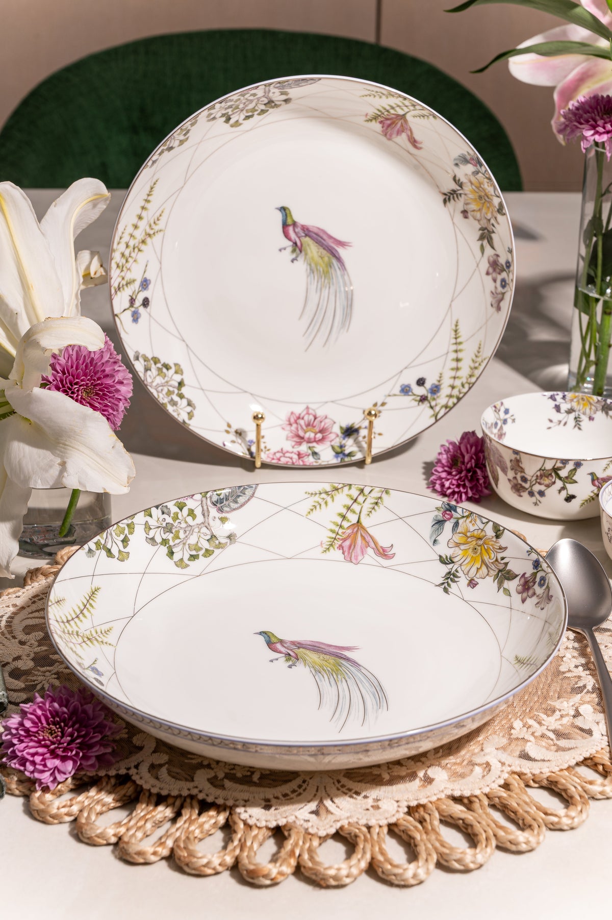 Shirovana Grande Serving Bowl (Set of 1)