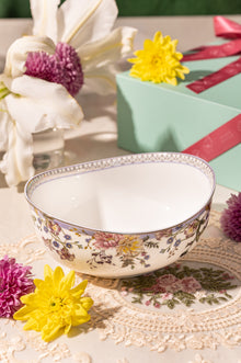 Shirovana Oval Salad Bowls  (Set of 1)